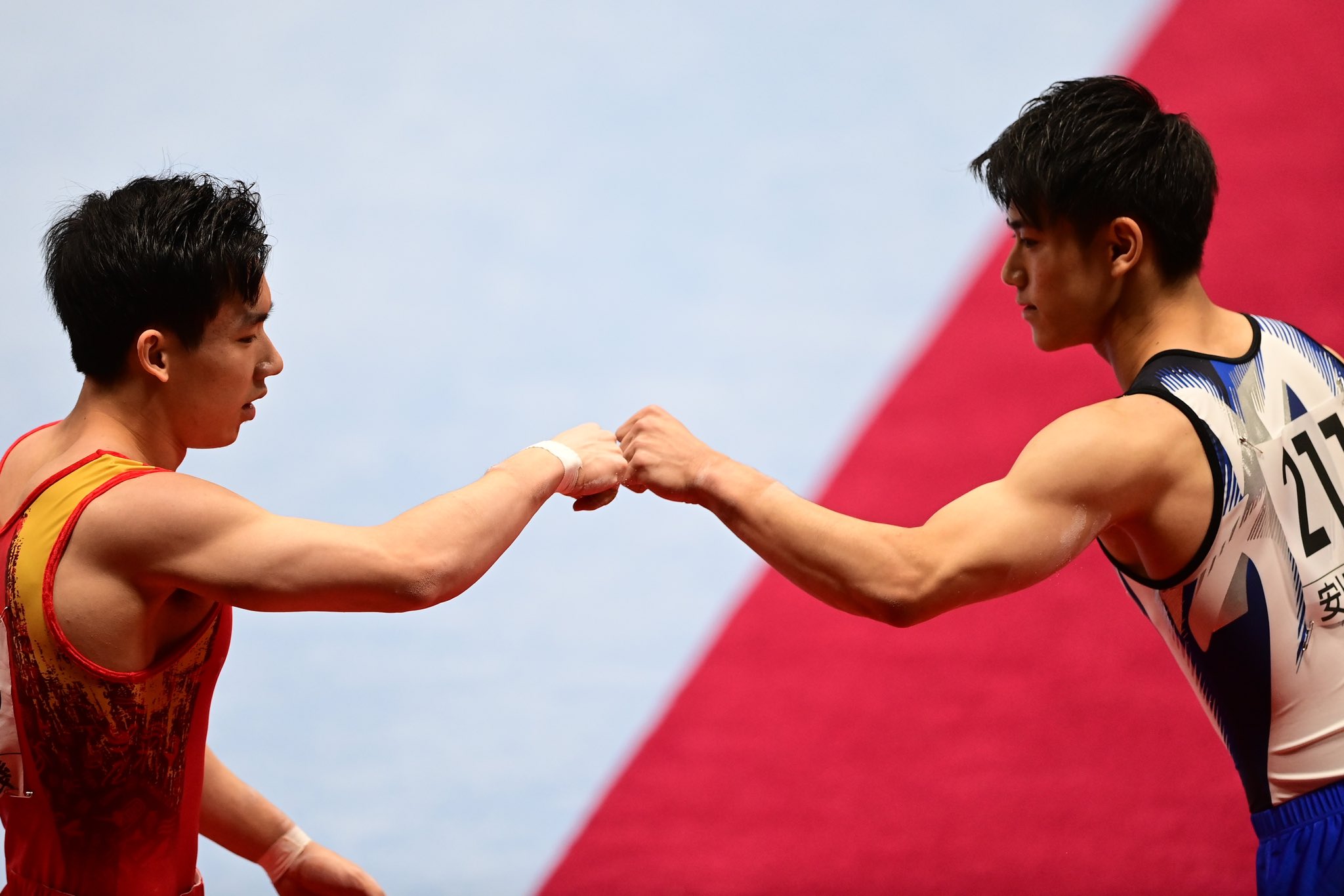 Male Gymnasts Hashimoto Daiki & Zhang Boheng 4